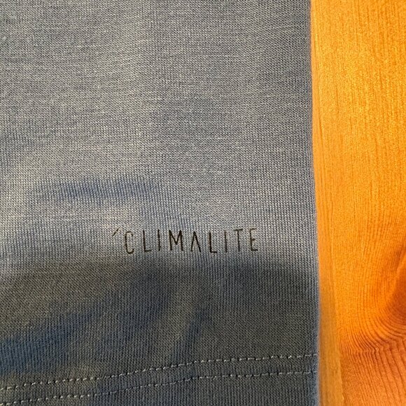 Adidas Freelift Climalite Large Shirt - Picture 4 of 5
